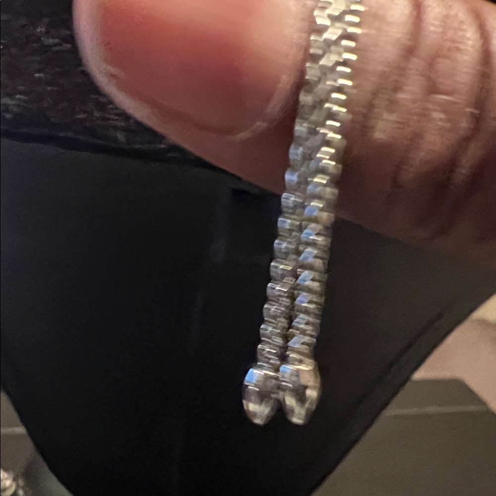 Kendra Scott Gold Adjusted Layered Pendant Necklace - Picture 3 of 4